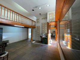 LOCAL COMERCIAL CANTONADA AL CARRER ALTAFULLA photo 0
