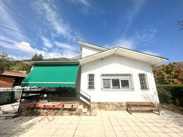 Casa En venta en Calle De La Cerca, 18, Bustarviejo photo 0