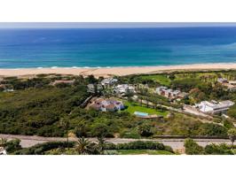 ESPECTACULAR TERRENO CON FACIL ACCESO A LA PLAYA Y VISTAS AL MAR photo 0