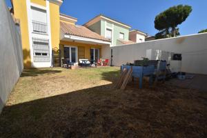 VIVIENDA ADOSADA 3 DORMITORIOS 3 BAÑOS + BUHARDILLA EN DOÑA PETRA photo 0