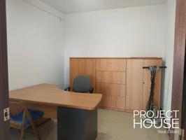 Venta de local comercial en Barcelona Capital - Horta photo 0