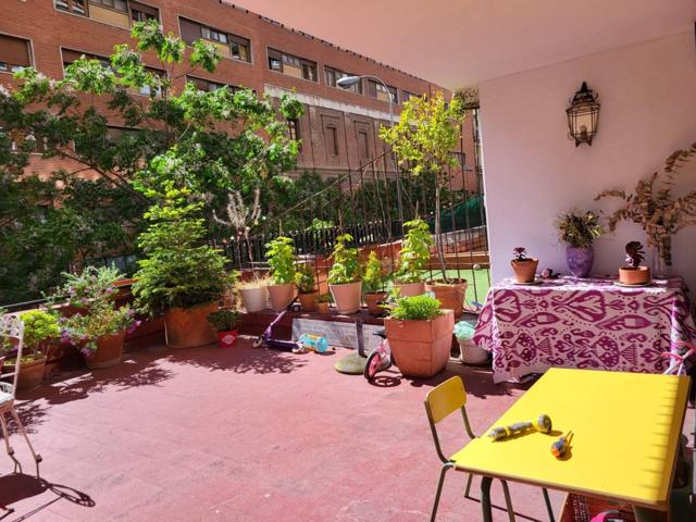 Precioso piso con fantástica terraza de 30m2. Garaje en alquiler en el edificio. photo 0
