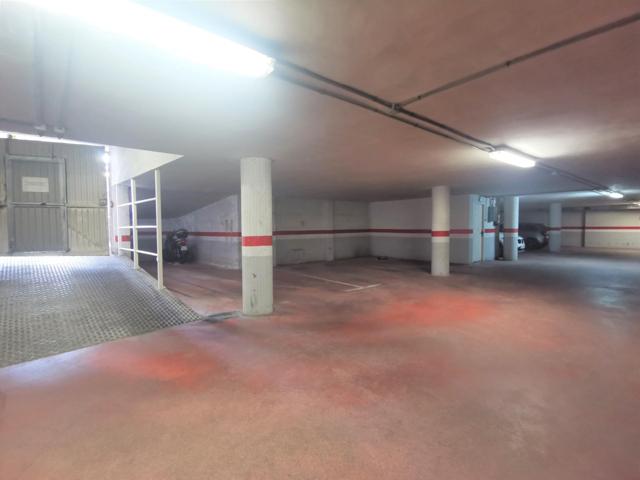 PLAZA DE PARKING EN VENTA EN Pau Font de Rubinat de Reus a tocar de Av. Països Catalans photo 0
