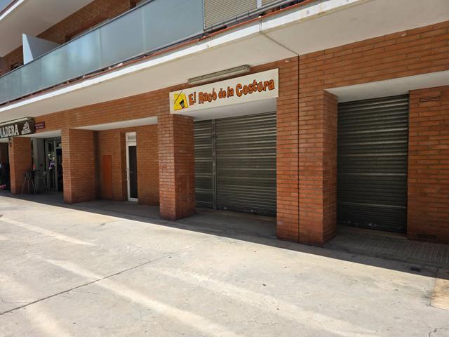 Local comercial en Reus, zona Llevant photo 0