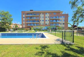 Magnífico Piso con Jardín y Piscinas ¡¡Parking incluido!!. Mas Anglès de Reus (Barri Immaculada) photo 0