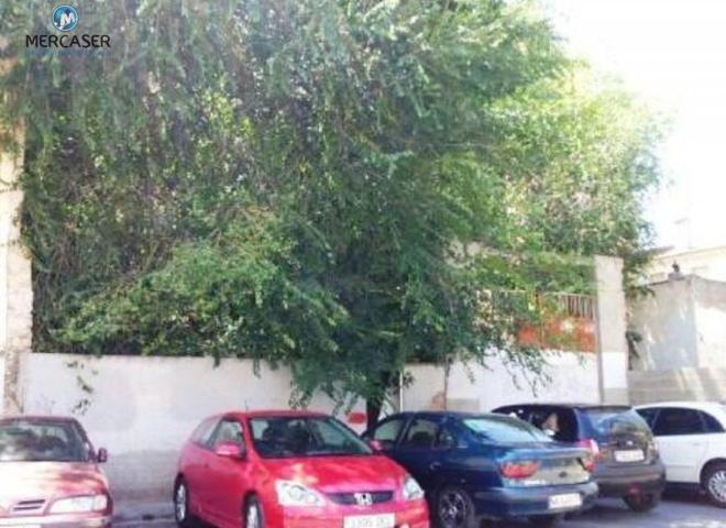 Se vende solar en CL. DOCTOR CREUS, N.38. Guadalajara photo 0