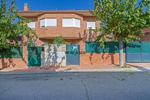 Chalet adosado en venta, C- La Flor de la Mancha, Pozuelo del Rey, Madrid photo 0