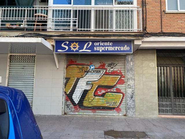 Local en venta en c. beatriz galindo, 5, Alcala De Henares, Madrid photo 0