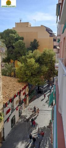 Piso en venta en calle Tomas Ortuño , Benidorm. photo 0
