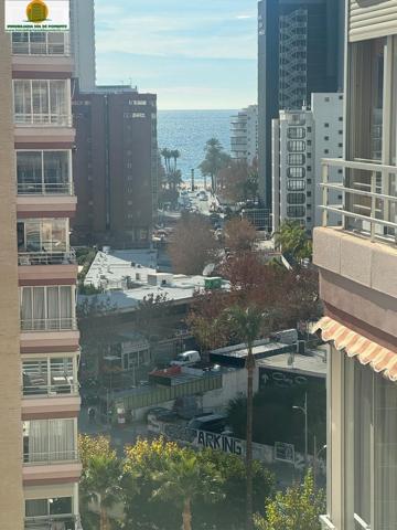 Piso familiar en Benidorm, a 500 metros de la playa, con amplias instalaciones para entrar a vivir photo 0