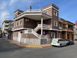 Impresionante vivienda en la población de Rojales photo 0