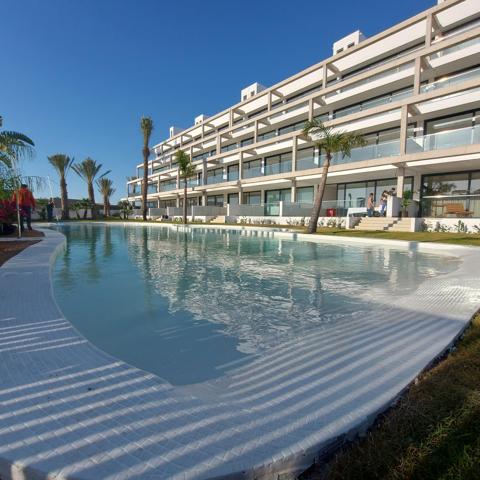 PRECIOSO APARTAMENTO EN VENTA JUNTO AL MAR photo 0