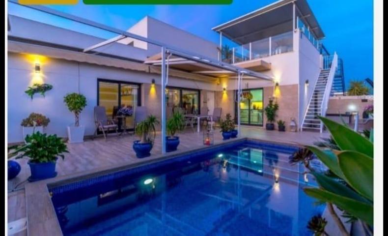VILLA INDEPENDIENTE CON PISCINA photo 0