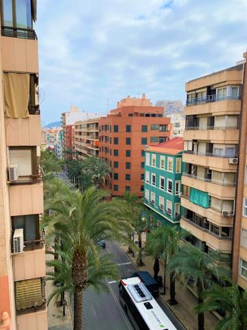Piso En venta en Centro, Alicante photo 0