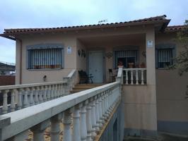 Villa En venta en Colmenar de Oreja photo 0