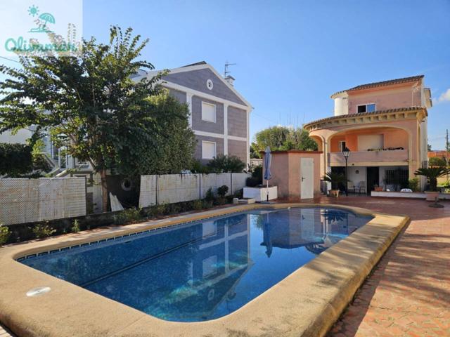 Chalet en venta en Platja d'Oliva photo 0