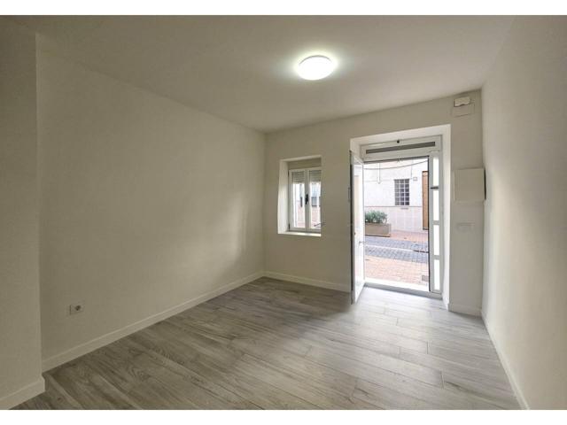 Casa de pueblo reformada en el centro de Miramar · Alquiler larga duración · Sin muebles photo 0