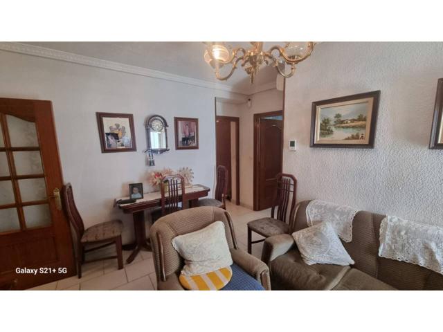 Venta de un piso en Madrid Capital - Lucero photo 0