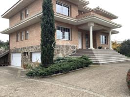 Chalet unifamiliar en venta en Ciudalcampo-Fuente del Fresno photo 0