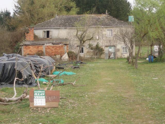 Venta de una casa en Castro de Rei photo 0