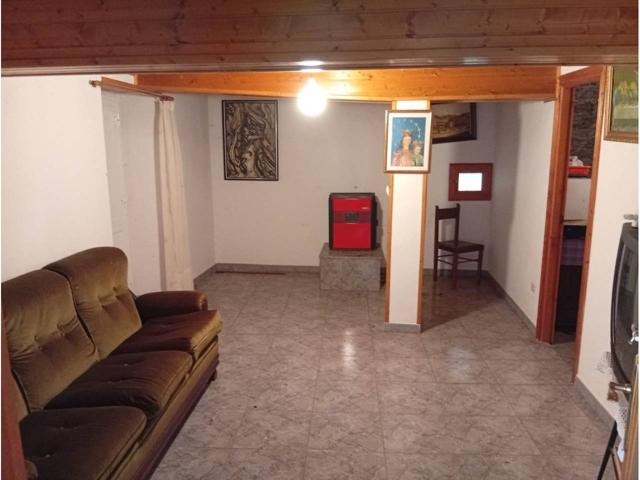 Casa en venta en Begonte photo 0