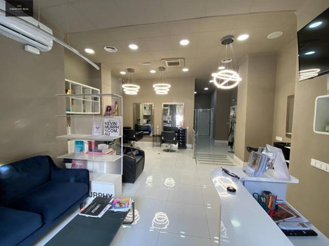 SE TRASPASA EXCELENTE LOCAL DE BELLEZA EN AYORA. photo 0