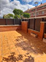 CASA ALQUILER ESQUINERA GRAN JARDIN photo 0