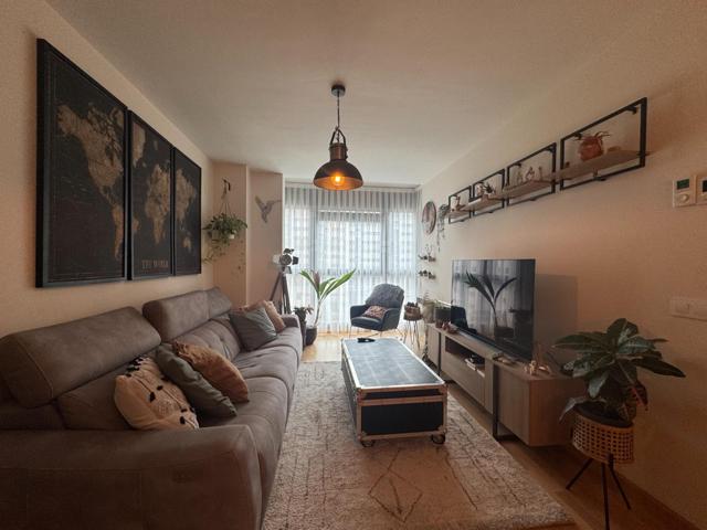 ALQUILER VIVIENDA EN VALDEBEBAS photo 0