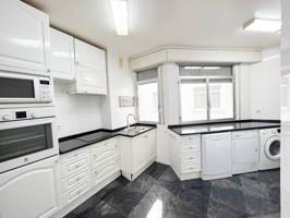 Piso en venta en Centro(01005) photo 0