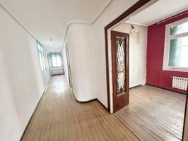 Piso en venta en Centro(01001) photo 0