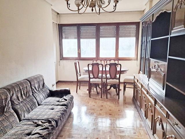 Piso en venta en Casco Viejo(01002) photo 0