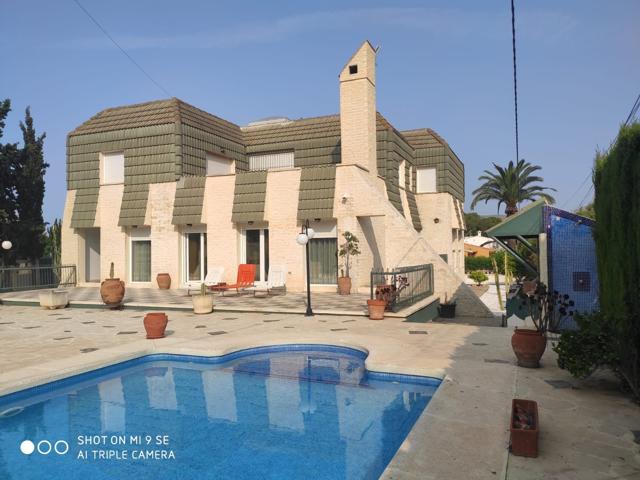 Villa En venta en Benidorm photo 0