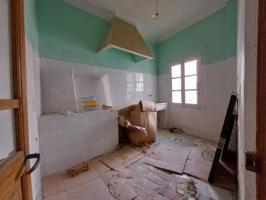 BT&CO VENDE CASA PARA REFORMA INTEGRAL DISPONE DE UNA CUEVA en la Guardia Toledo, una casa de 2 plantan t photo 0