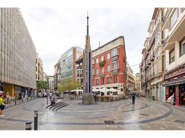 Piso en venta en Centro Histórico-La Merced(29008) photo 0