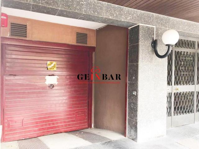 PLAZA DE PARKING PARA COCHE PEQUEÑO O DOS MOTOS photo 0