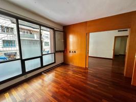 Oficina en alquiler en calle calvet photo 0