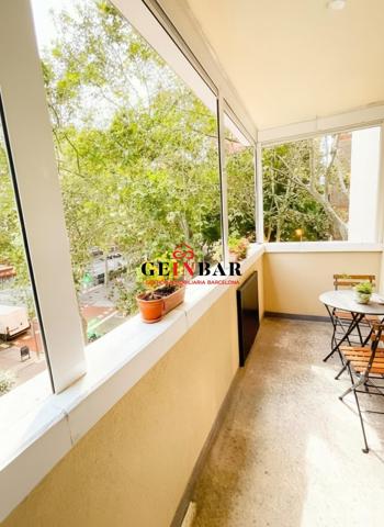 VIVIENDA DE 4 HABITACIONES CON BALCON JUNTO METRO LA PAU photo 0