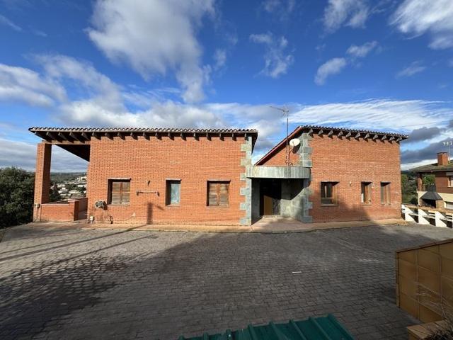 Casa En venta en Lliçà De Vall photo 0