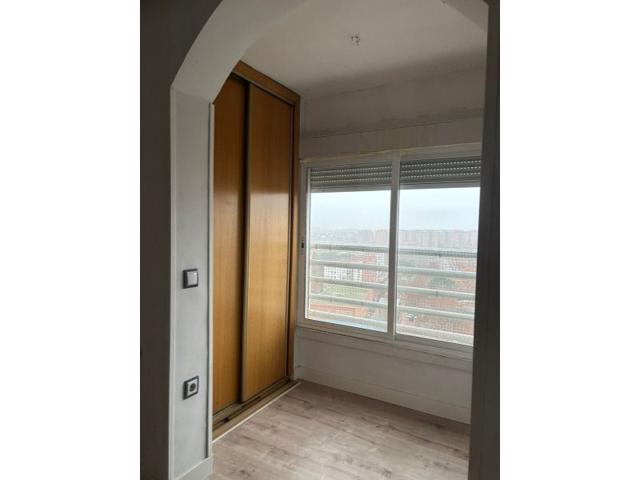 Piso En venta en Madrid photo 0
