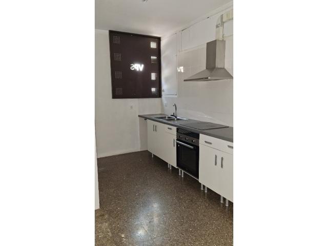 Piso En venta en Barcelona photo 0