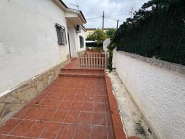 Casa En venta en Santa Oliva photo 0