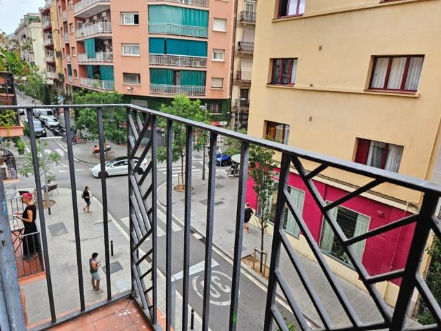 Piso En venta en Barcelona photo 0