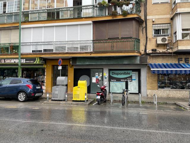 LOCAL COMERCIAL EN VENTA Y ALQUILER – AV. PINO MONTANO, SEVILLA photo 0