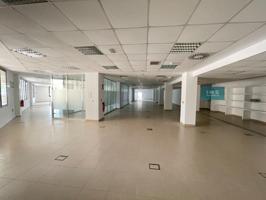 Espectacular oficina en venta en edificio CENTRIS, Tomares – Alta representatividad y ubicación privilegiada photo 0
