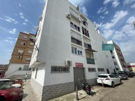 Piso en venta en pleno centro de Tomares – Calle Navarro Caro photo 0