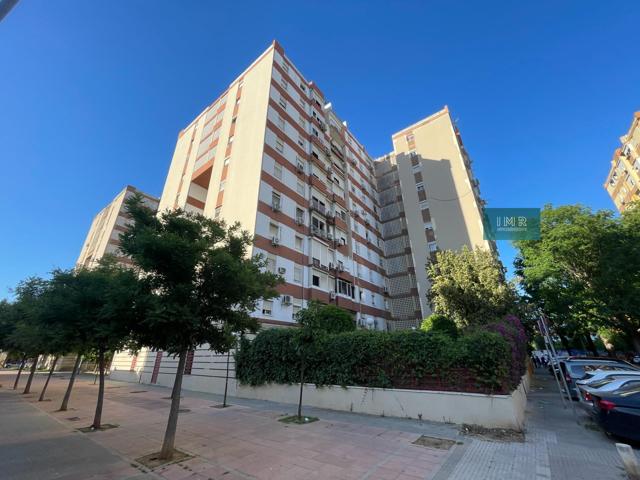 Piso 3D en venta en el Polígono Norte de Sevilla photo 0