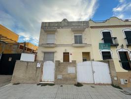 Magnífica casa adosada con jardín y piscina en Santiponce (Sevilla) photo 0