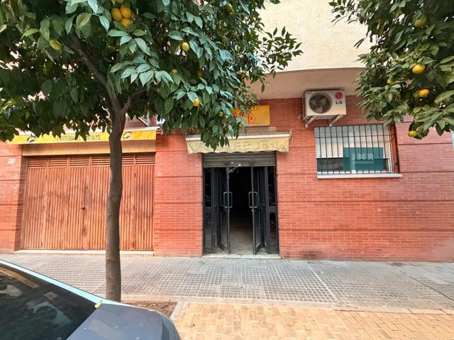 ¡Oportunidad! Local comercial en venta en San Jerónimo (Sevilla) photo 0
