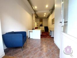 Local En venta en Donostia - San Sebastián photo 0