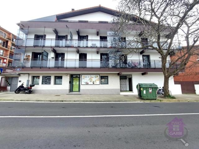 Local En venta en Donostia - San Sebastián photo 0